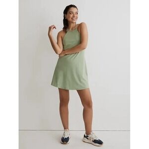 NWT MWL by MADEWELL Gatehouse Green Flex 2.0 Fitness Active Dress NK207 Size M